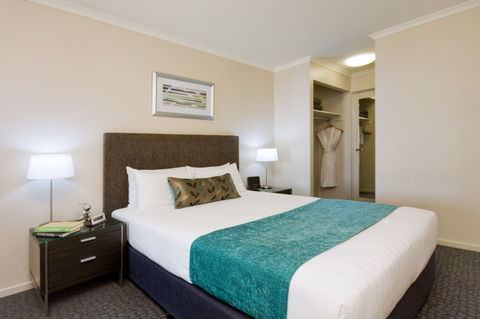 Pacific Suites Canberra - Accommodation Rockhampton 4