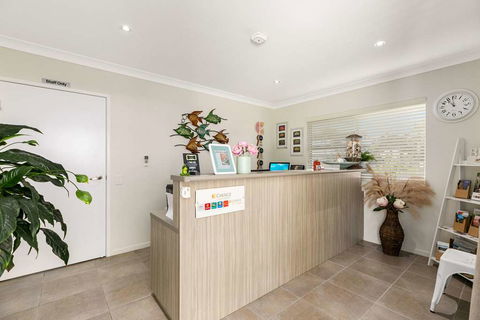 Econo Lodge Beachside - Accommodation Rockhampton 3