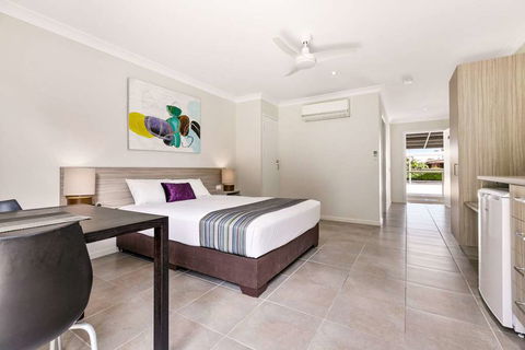 Econo Lodge Beachside - Accommodation Rockhampton 5