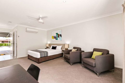 Econo Lodge Beachside - Accommodation Rockhampton 14