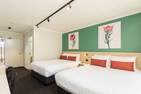 NIghtcap At Balaclava Hotel - Accommodation Rockhampton 5
