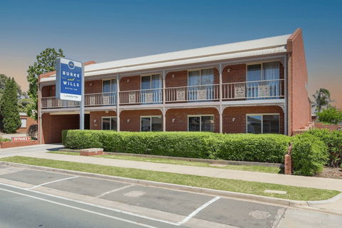 Burke & Wills Motor Inn - Accommodation Rockhampton 0