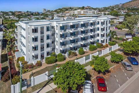 Madison Ocean Breeze - Accommodation Rockhampton 0