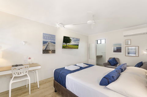 Beach House Motel - Accommodation Rockhampton 1