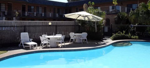 Bella Villa Motor Inn - Accommodation Rockhampton 1
