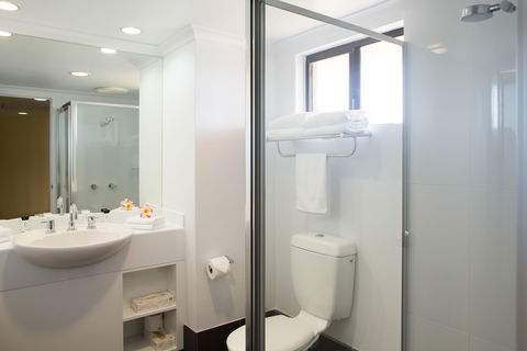 Palm Royale Cairns - Accommodation Rockhampton 2
