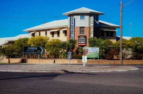 MAS Country Club Motor Inn - Accommodation Rockhampton 0