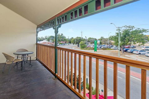 Quality Hotel Bayswater - Accommodation Rockhampton 2