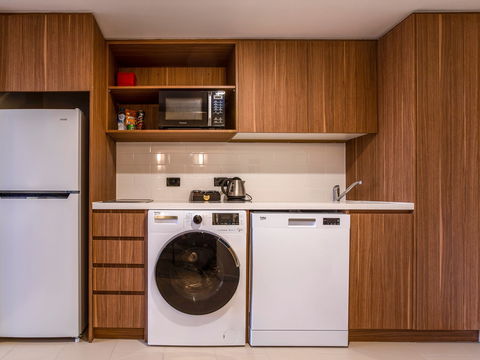 Mantra Gladstone - Accommodation Rockhampton 2