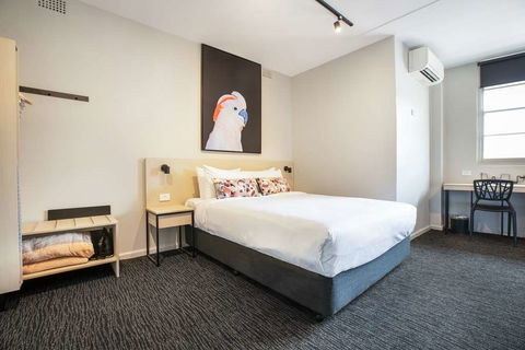 Nightcap At The Charles Hotel - Accommodation Rockhampton 1