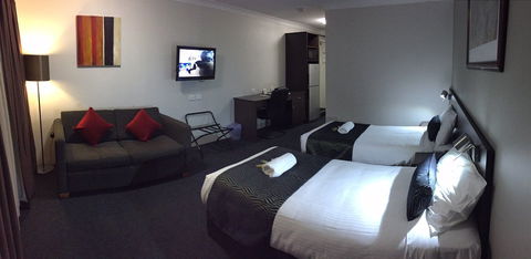 Country Comfort Hunts Liverpool - Accommodation Rockhampton 1