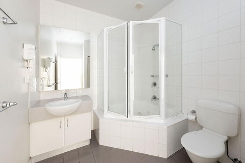 Lady Bay Resort - Accommodation Rockhampton 2