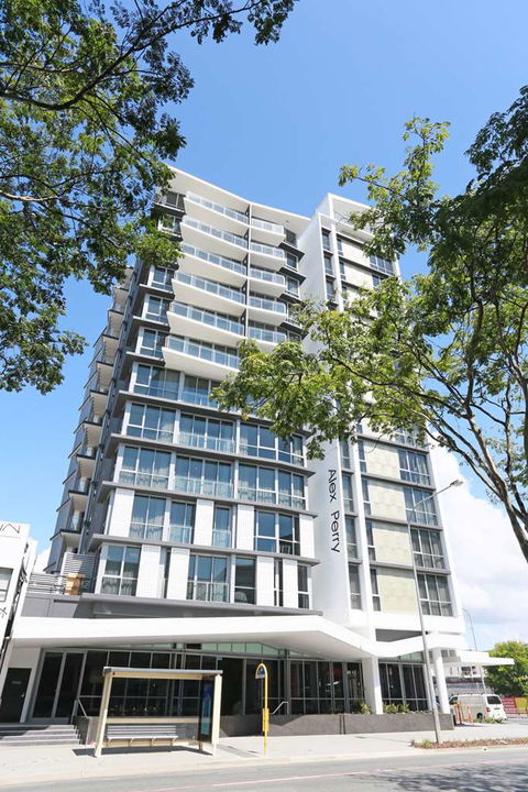 Alex Perry Hotel And Apartments - Accommodation Rockhampton 0