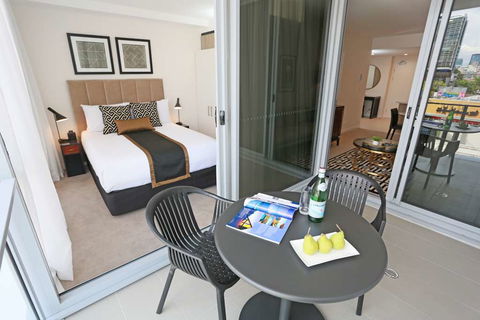 Alex Perry Hotel And Apartments - Accommodation Rockhampton 2