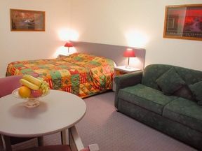 Princes Park Motor Inn - Accommodation Rockhampton 1
