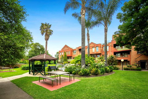 Comfort Apartments Royal Gardens - Accommodation Rockhampton 1