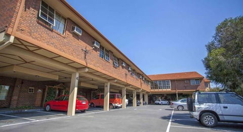 St Georges Motor Inn - Accommodation Rockhampton 2
