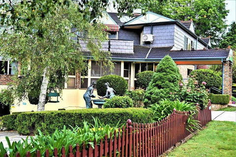 Grand Country Lodge - Accommodation Rockhampton 1