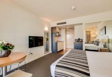 Central Cosmo Apartments - Accommodation Rockhampton 2