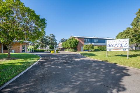 Hawkesbury Race Club Motel - Accommodation Rockhampton 0