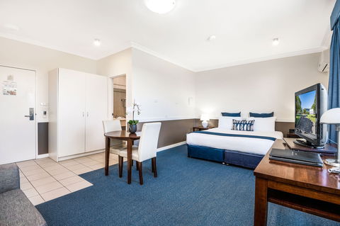 Hawkesbury Race Club Motel - Accommodation Rockhampton 2