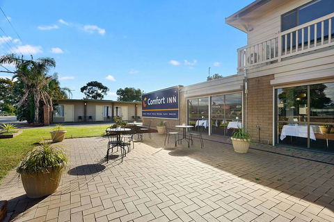 Comfort Inn Flinders On Main - Accommodation Rockhampton 2