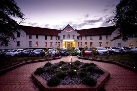 Mercure Canberra - Accommodation Rockhampton 23