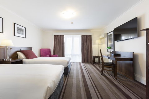 Mercure Canberra - Accommodation Rockhampton 10