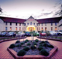 Mercure Canberra - Accommodation Rockhampton