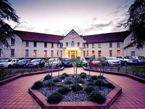 Mercure Canberra - Accommodation Rockhampton 0