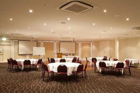 Mercure Canberra - Accommodation Rockhampton 42