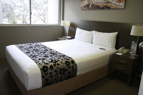 Pavilion On Northbourne - Accommodation Rockhampton 8