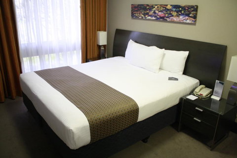 Pavilion On Northbourne - Accommodation Rockhampton 7