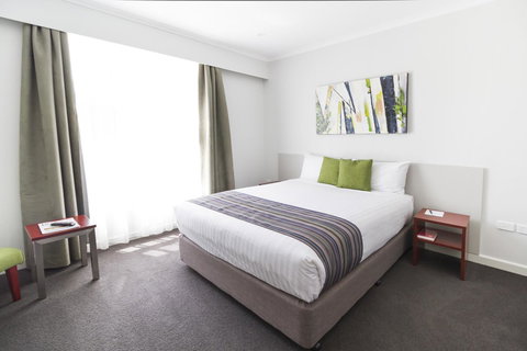Abode Narrabundah - Accommodation Rockhampton 4