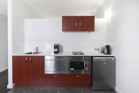 Abode Narrabundah - Accommodation Rockhampton 1