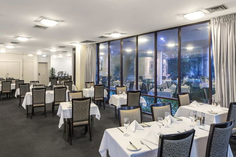 Garden City Hotel, Best Western Signature Collection - Accommodation Rockhampton 7