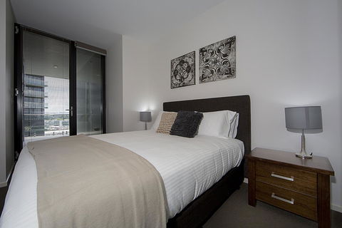 Manhattan 303 Canberra City ACT - Accommodation Rockhampton 12