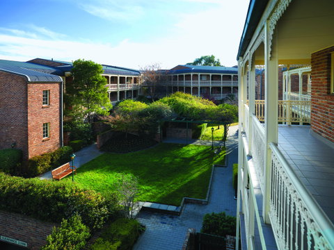 Adina Serviced Apartments Canberra Kingston - Accommodation Rockhampton 13