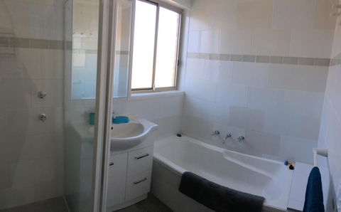 Finches Canberra - Accommodation Rockhampton 22