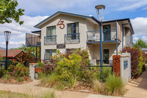 One Of A Kind Apartments - Accommodation Rockhampton 35
