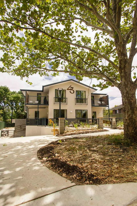 One Of A Kind Apartments - Accommodation Rockhampton 0