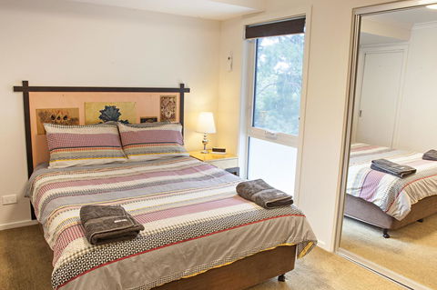 One Of A Kind Apartments - Accommodation Rockhampton 6