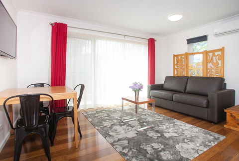 One Of A Kind Apartments - Accommodation Rockhampton 43