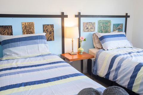 One Of A Kind Apartments - Accommodation Rockhampton 28