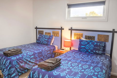 One Of A Kind Apartments - Accommodation Rockhampton 19