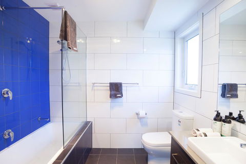 One Of A Kind Apartments - Accommodation Rockhampton 29