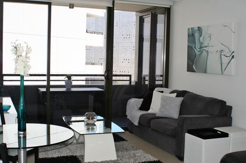 Modern Executive Apt@Barton*1BR*WiFi*Gym*Secure Parking*Canberra - Accommodation Rockhampton 0