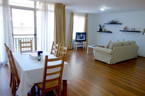 Kingston Comfy Apartment - Accommodation Rockhampton 4