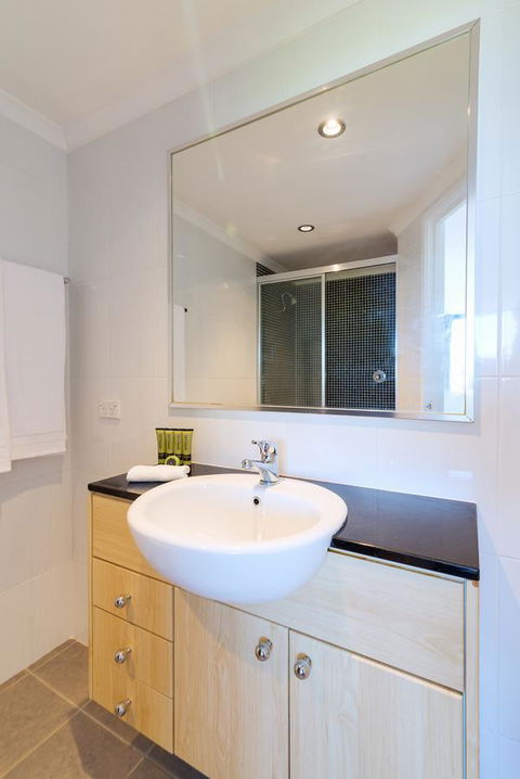 ALLARA CANBERRA - Accommodation Rockhampton 13