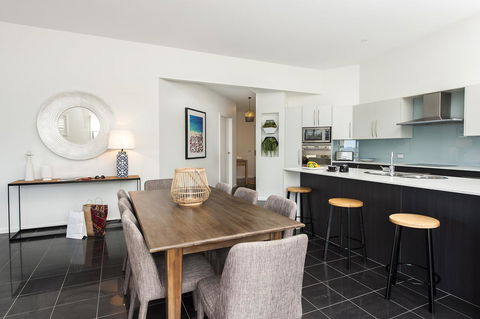 Mollymook Beachfront Penthouse 9 - Accommodation Rockhampton 5